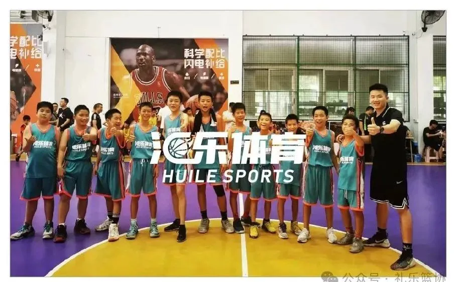 刻苦训练篮球时如何避免受伤的建议_0
